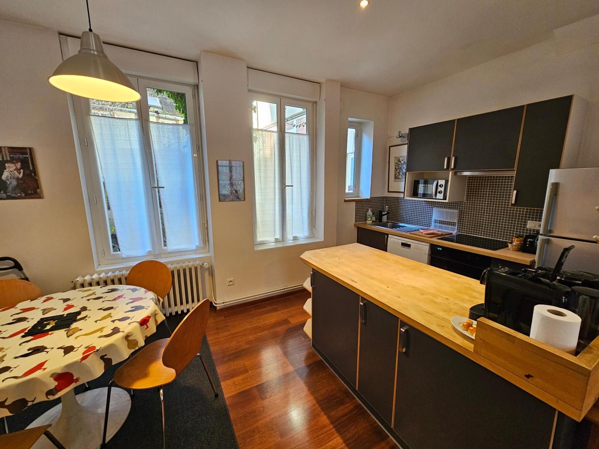 Le Pasteur Apartment ดีจอง ภายนอก รูปภาพ